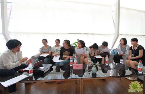 真人图书在宁波大红鹰学院“上架”借阅