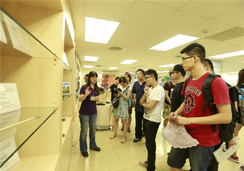 宁波大红鹰学院话剧团赴台湾三所大学交流 精彩演出赢赞誉